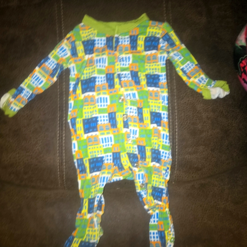 Kickee pants footie